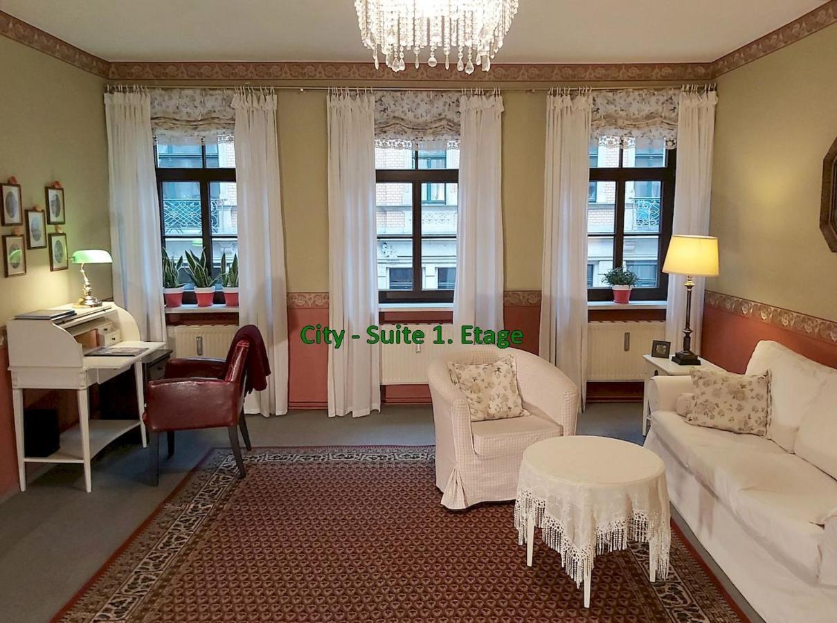 City-Ferienwohnungen-Dresden - Zentral Gelegen Im Haus Louisenstrasse 11 - Dresden-Neustadt מראה חיצוני תמונה