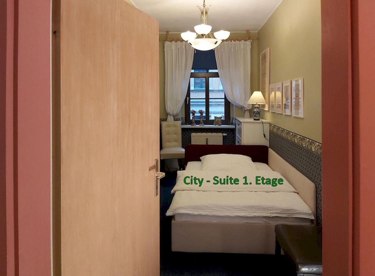 City-Ferienwohnungen-Dresden - Zentral Gelegen Im Haus Louisenstrasse 11 - Dresden-Neustadt מראה חיצוני תמונה